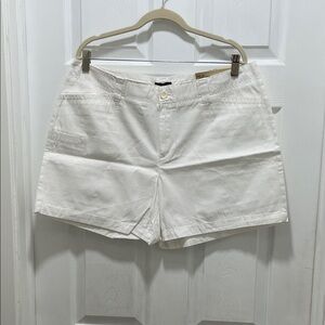 Dockers Women's Cream Shorts